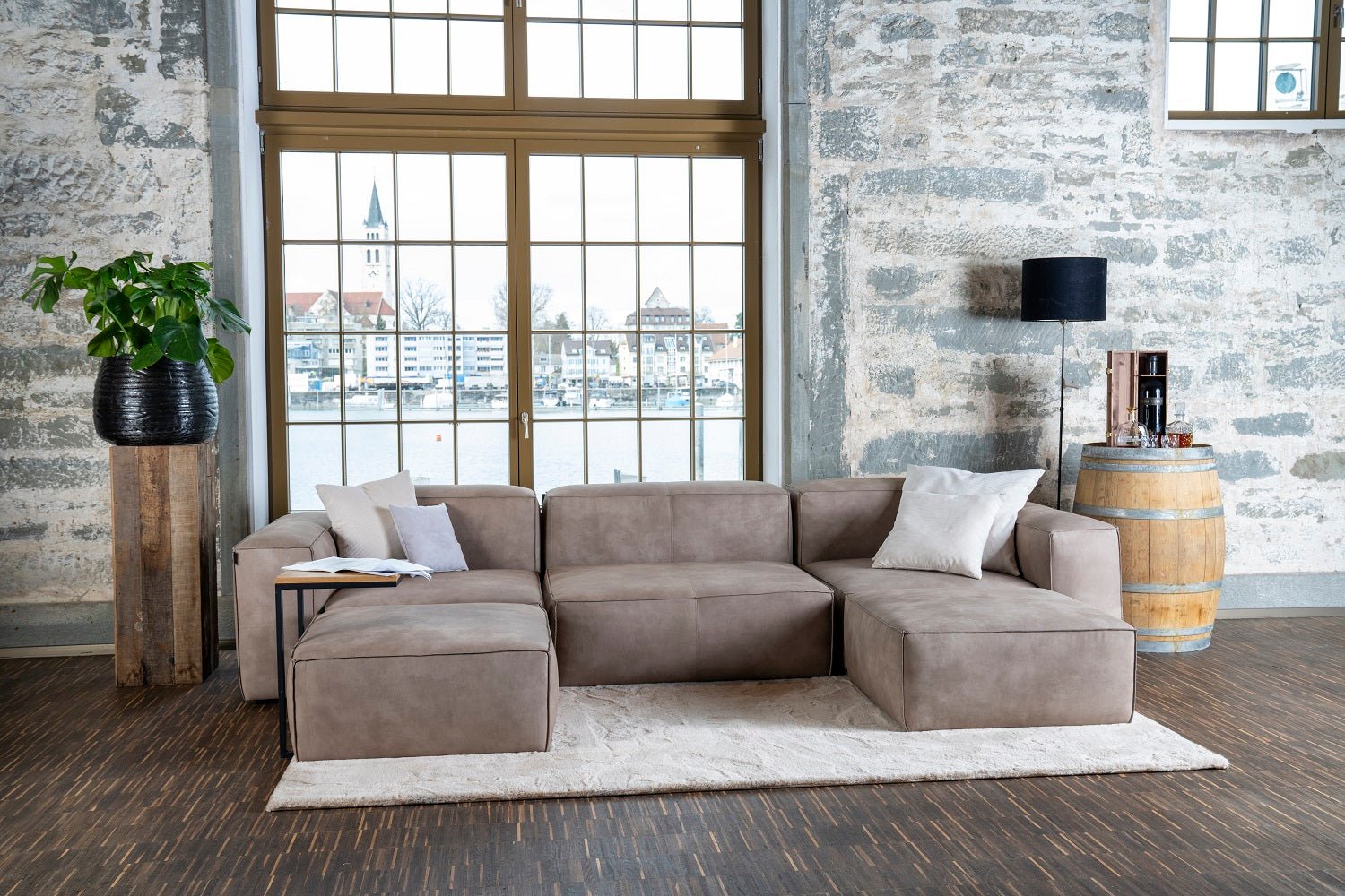 Wie Pflege Ich Mein Ledersofa Richtig? - Livom