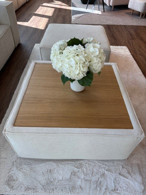 Outlet - Harvey Tisch 86x86 - Showroom Berlin