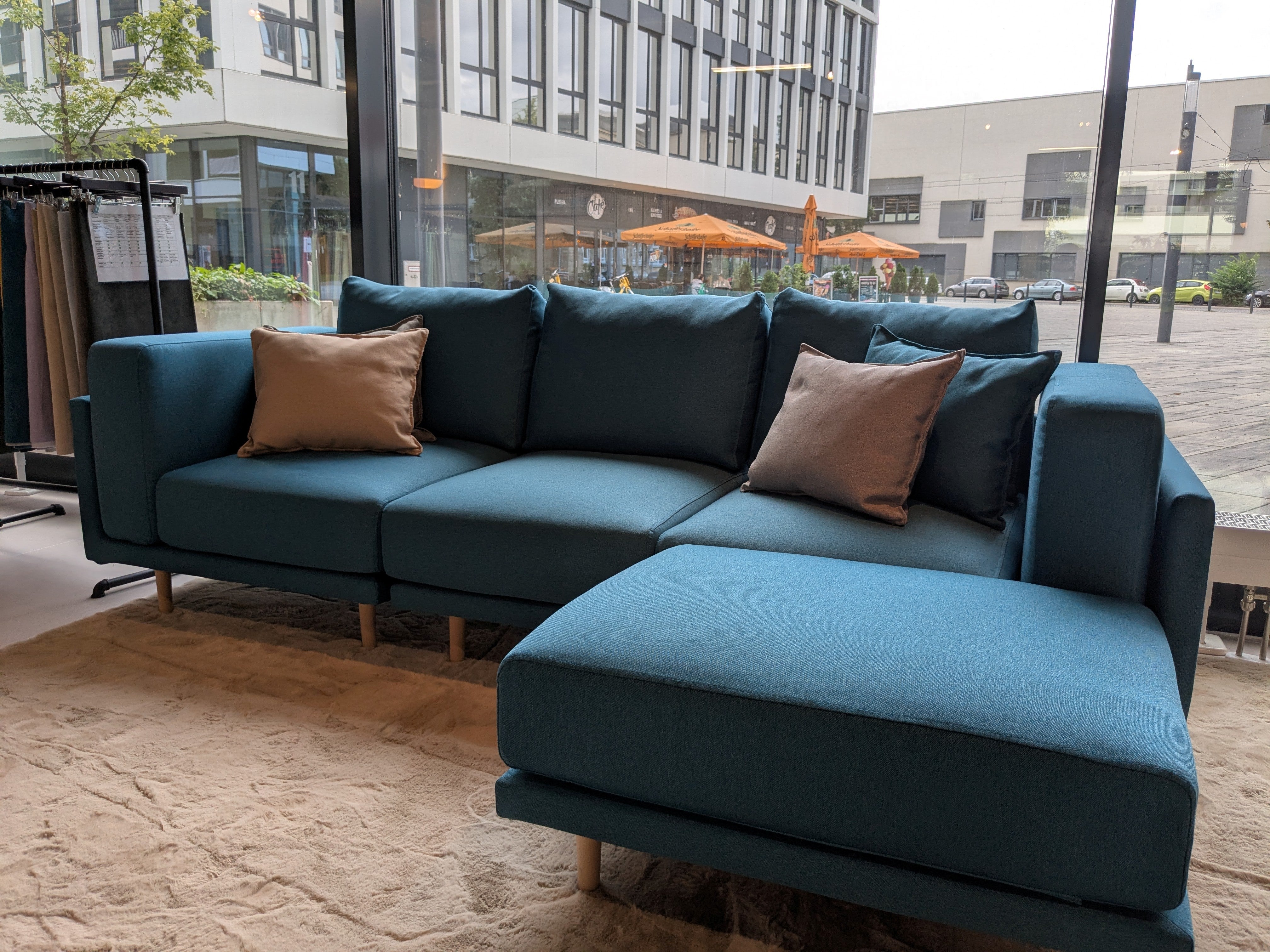 Outlet - Modulares Sofa Donna 4-Sitzer mit Schlaffunktion Showroom Frankfurt