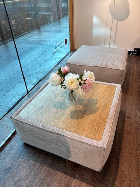 Outlet - Harvey table 86x86 - Showroom Berlin